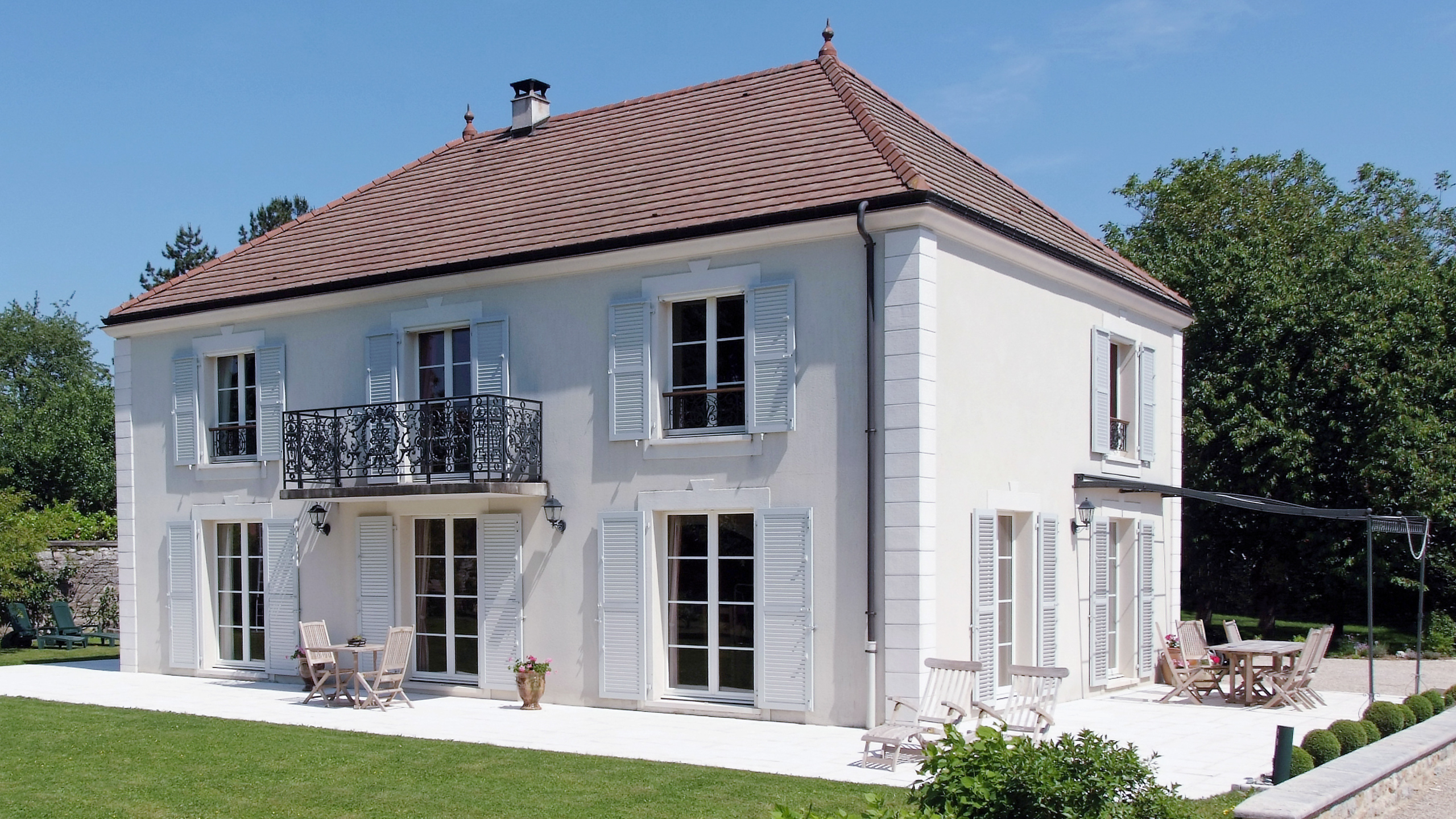 Fensterladen<br><em>Bewegliche Lamellen</em>